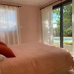 Villa Japandi Avec Vue - En Uzege Aubussargues