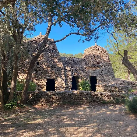 Vila Japandi Avec Vue - En Uzege